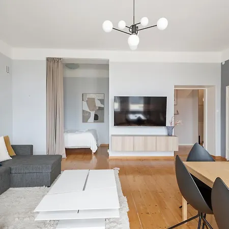 Wehost Luxurious 2br In The Sea-side Neighbourhood Apartment *